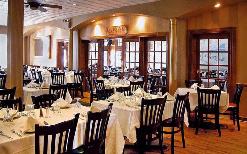 Pasquale's Rigoletto dining room